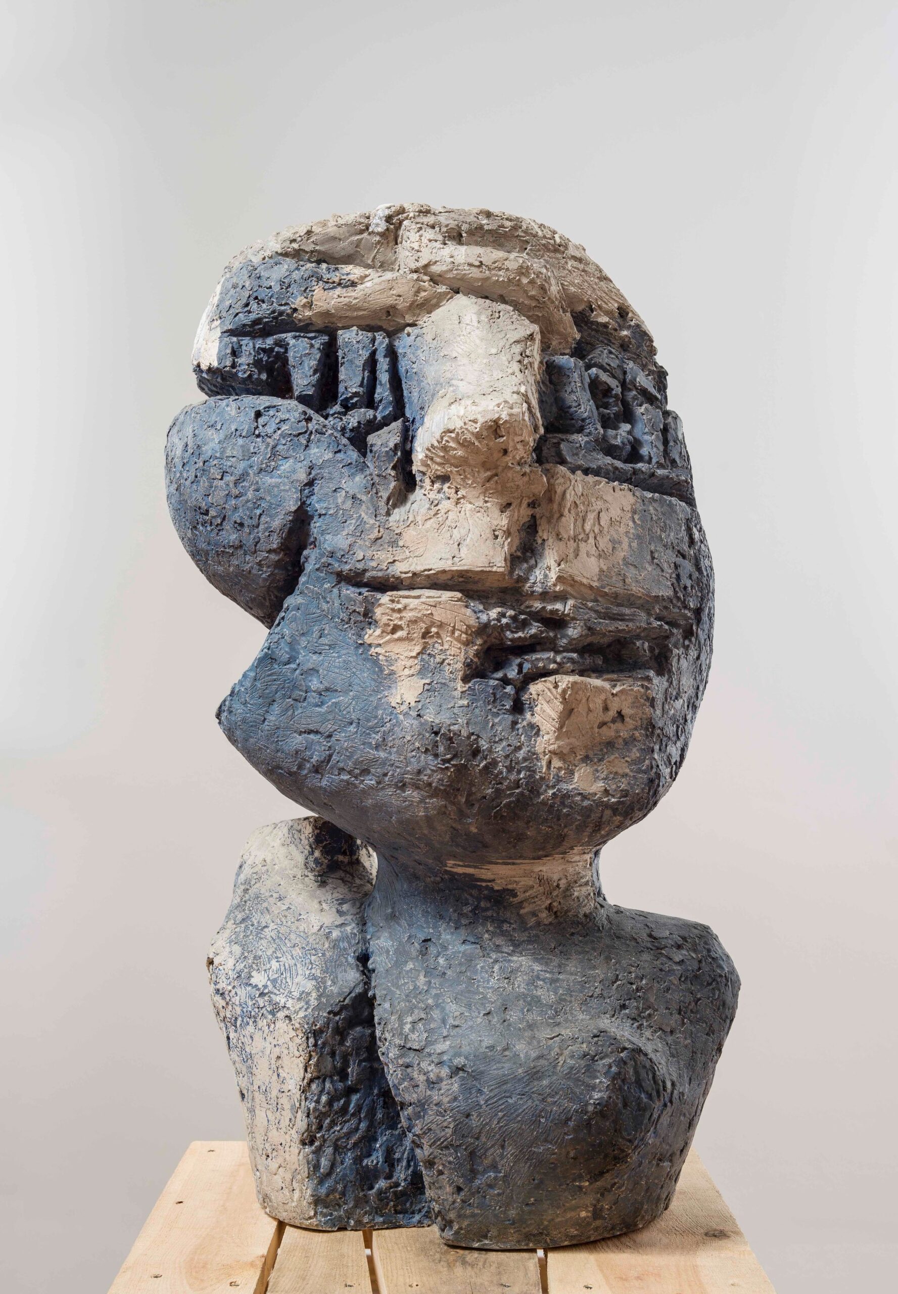 Blue Head, 1967, plaster, paint and wood, 85 × 47 × 40 cm